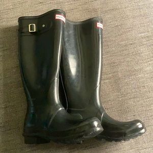 Hunter black gloss tall boots 37 / 6